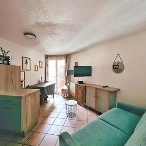 loxalys-studio-coin-montagne-pied-des-pistes-centre-ville.fr-provencehotel.com/